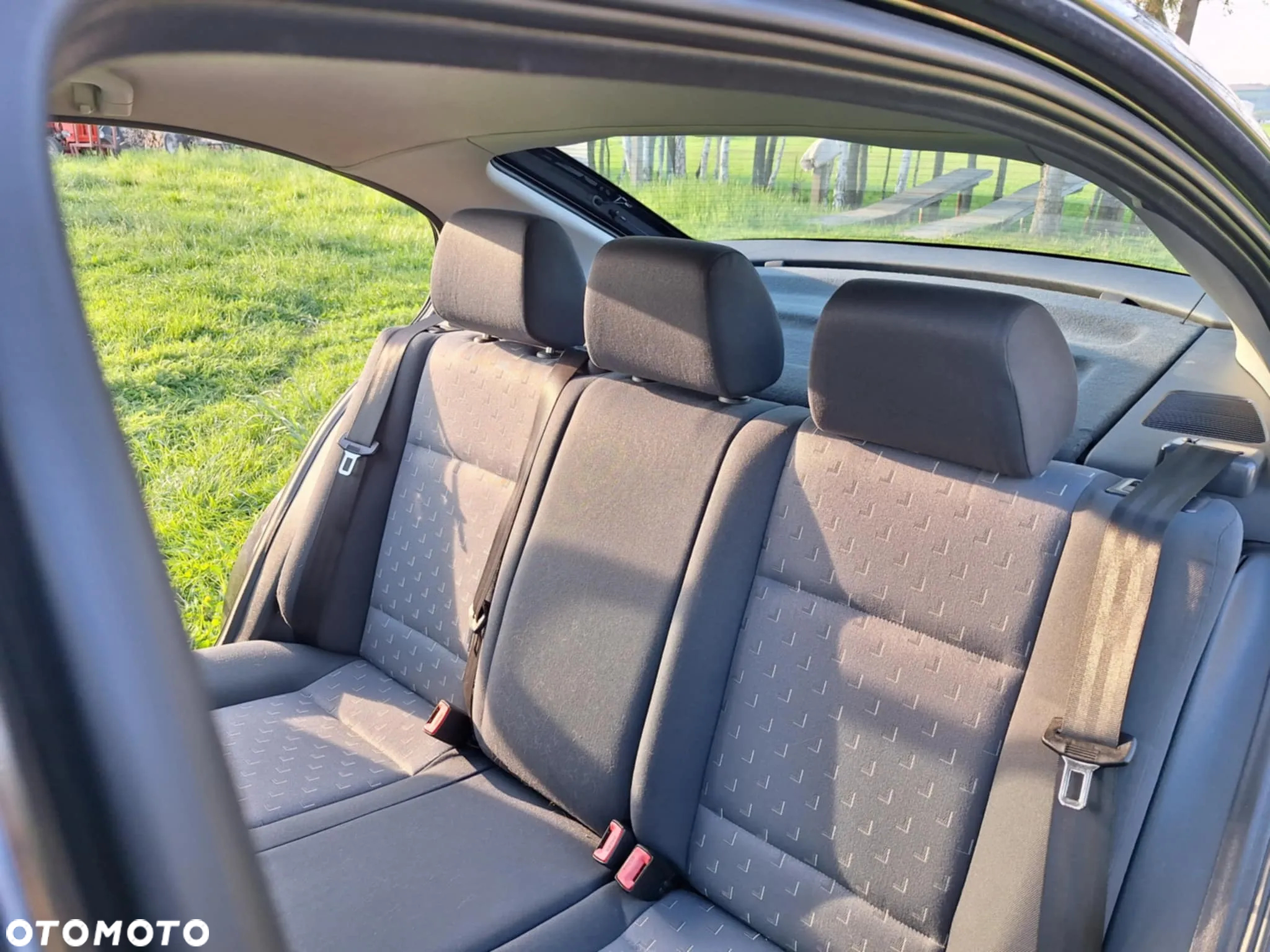 Skoda Octavia 1.6 Tour - 8