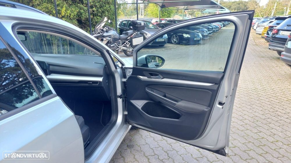 VW Golf Variant 2.0 TDi Executive DSG - 9