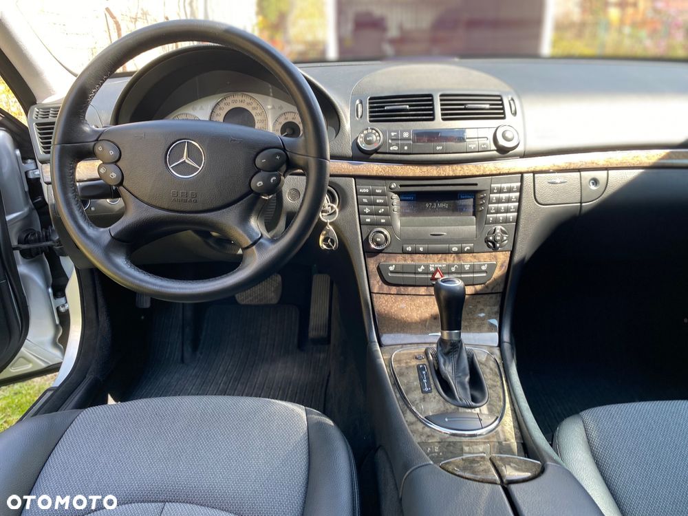 Mercedes-Benz Klasa E - 19