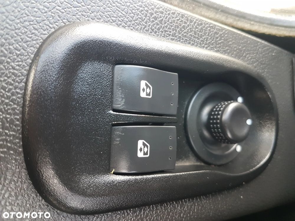 Renault MASTER KONTENER 8EP 4,21x2,23x2,22 KLIMA KRAJOWY MANUAL  6-BIEGÓW - 8