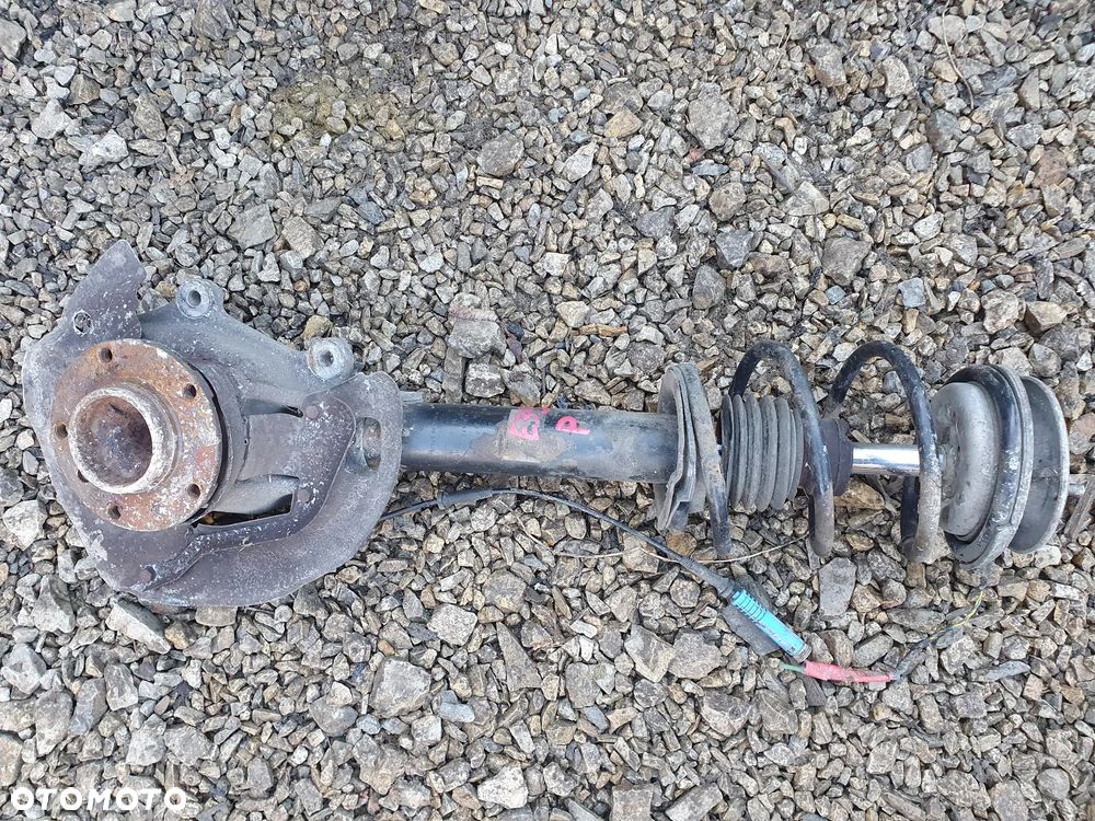 ZWROTNICA PRAWY PRZÓD PRZEDNIA BMW E39 2.5 TDS - 1