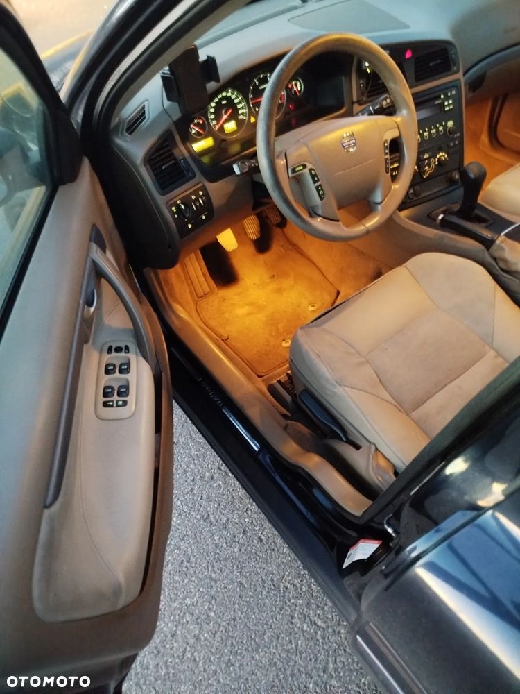 Volvo V70 2.4D5 Edition - 8