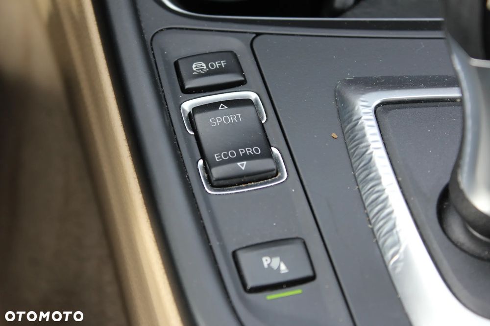 BMW Seria 3 - 32