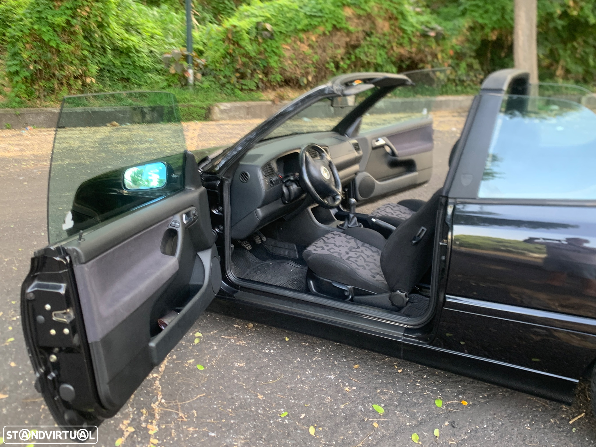 VW Golf Cabriolet 1.6 - 12