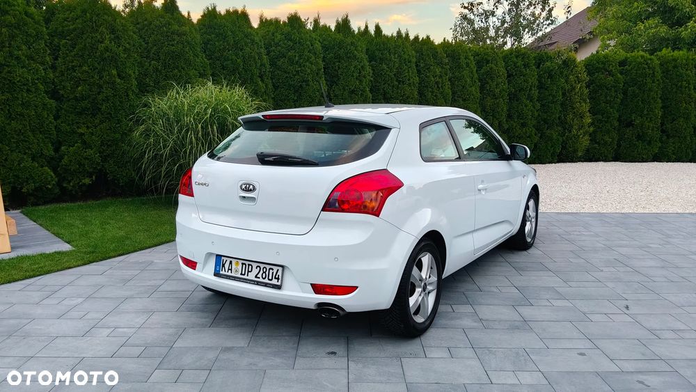 Kia ProCeed 1.4 CVVT Dream-Team Edition - 12