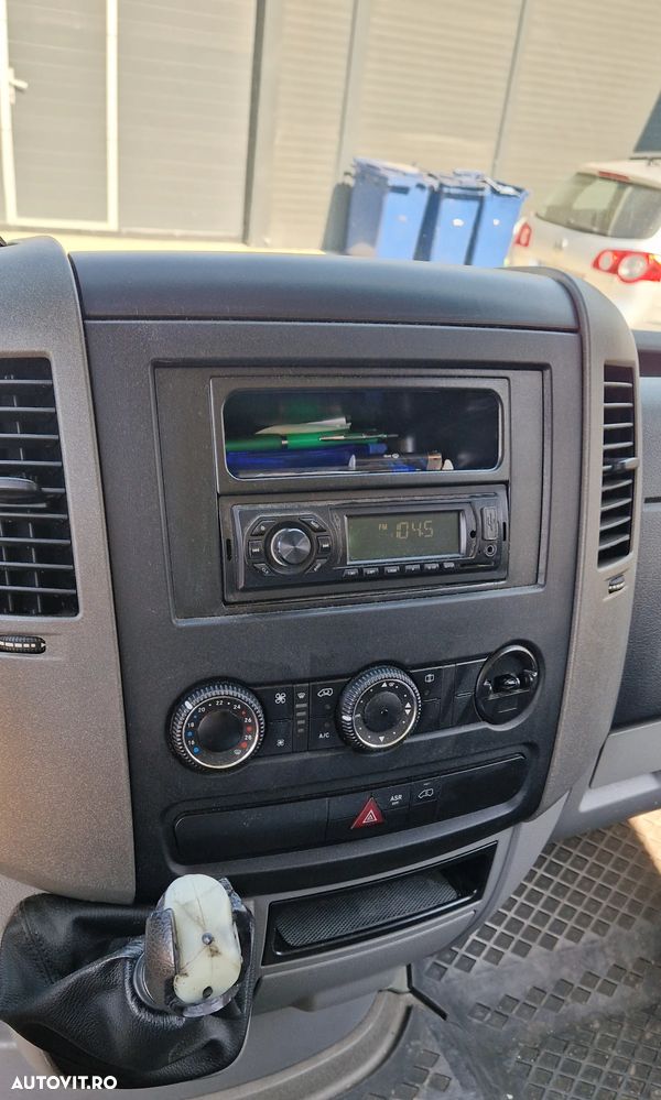 Mercedes-Benz Sprinter - 9