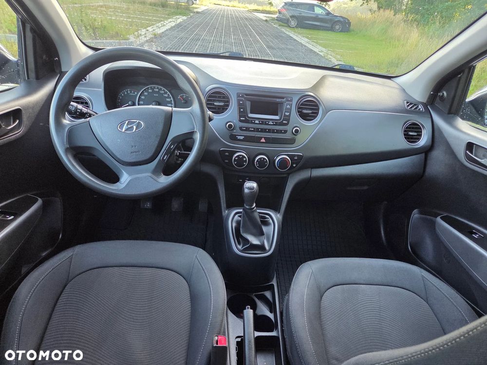 Hyundai i10 - 10