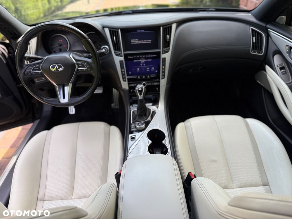 Infiniti Q60 - 33