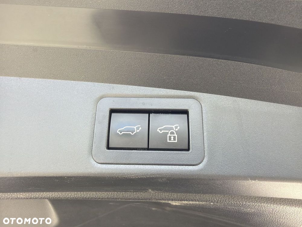 Toyota Corolla 1.8 Hybrid Style - 29