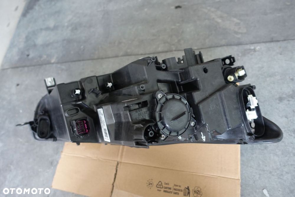 LAMPA LEWY PRZÓD TARRACO FULL LED - 8