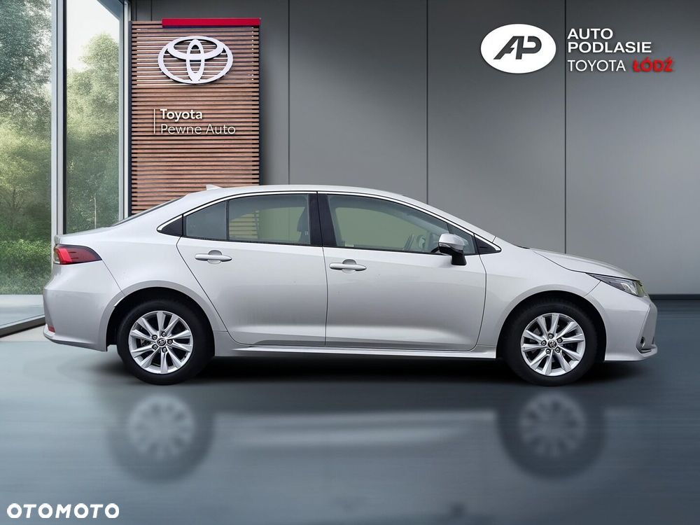 Toyota Corolla 1.8 Hybrid Comfort - 11