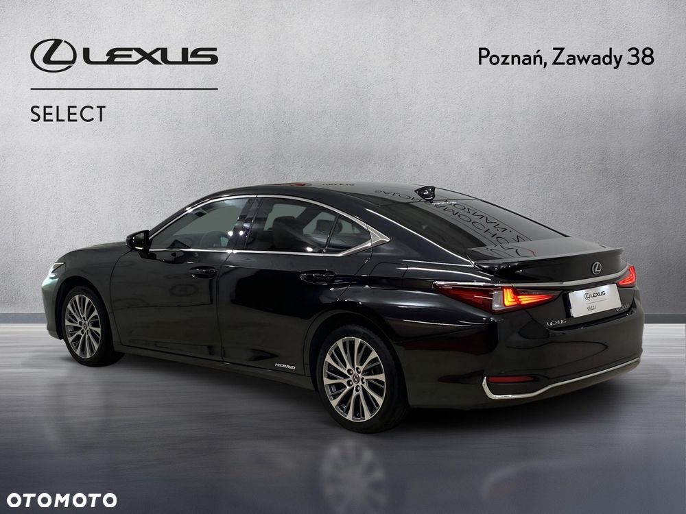 Lexus ES - 5