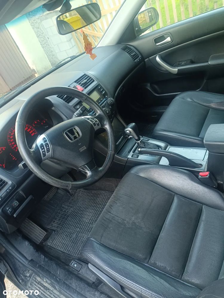 Honda Accord 2.0 Comfort - 9