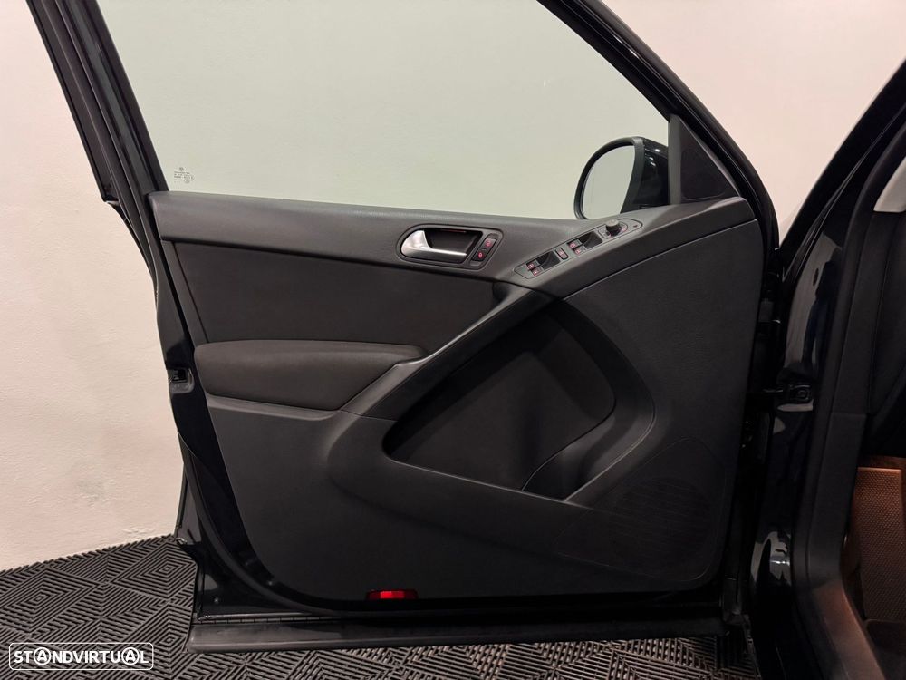 VW Tiguan 2.0 TDi Sport BlueMotion - 46