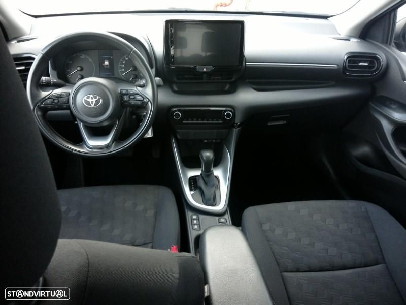 Toyota Yaris - 8
