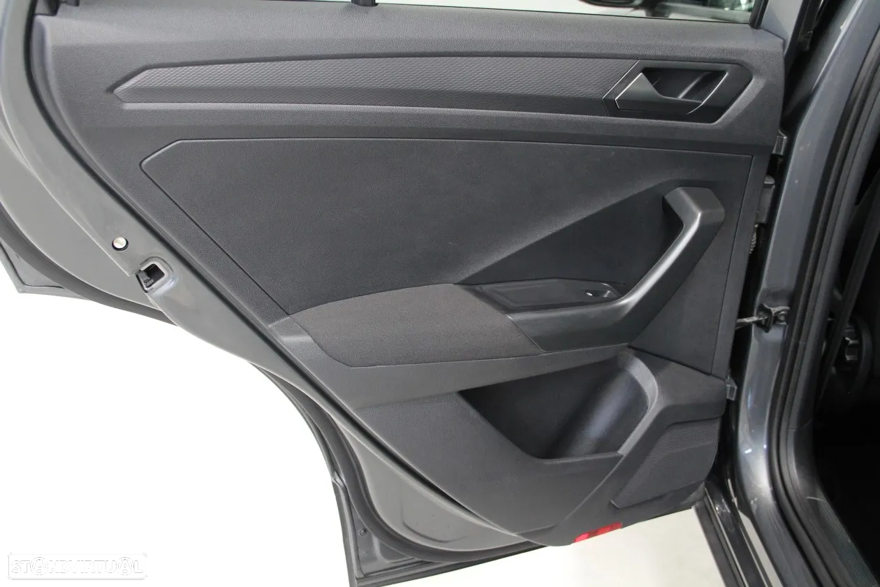 VW T-Roc 1.0 TSI Life - 23