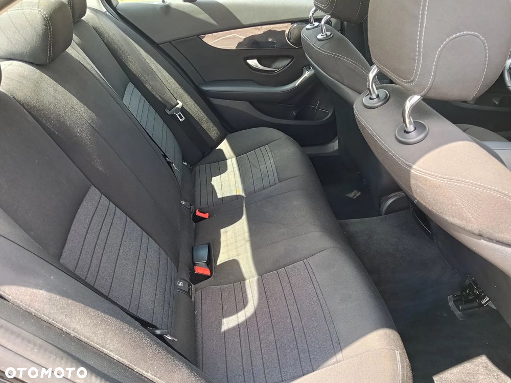 Mercedes-Benz Klasa C 160 Business Edition 9G-TRONIC - 17