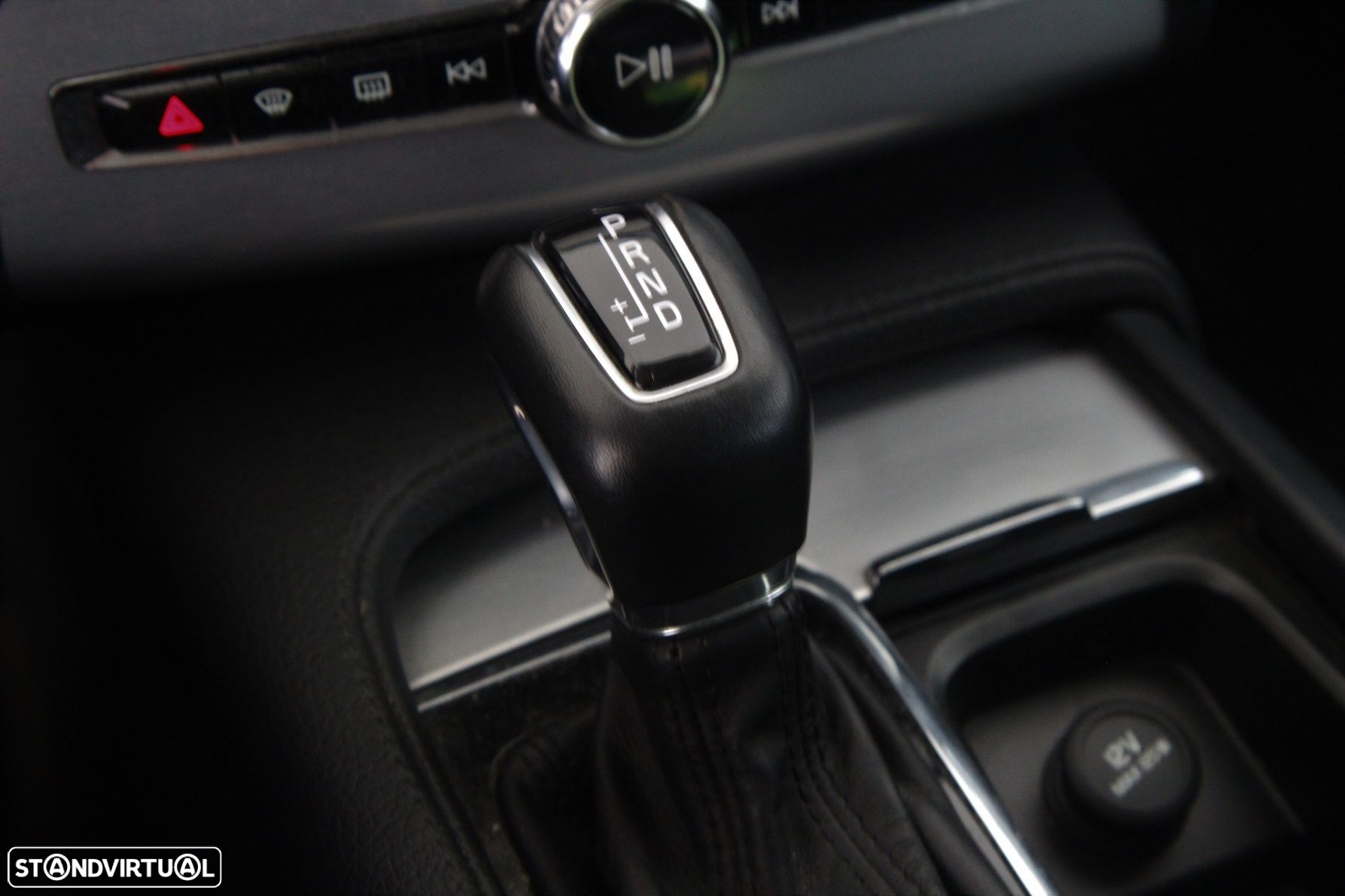 Volvo XC 90 2.0 D4 Momentum - 14