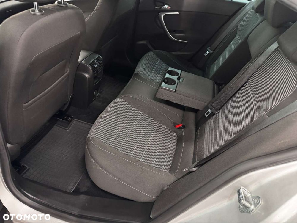 Opel Insignia - 37
