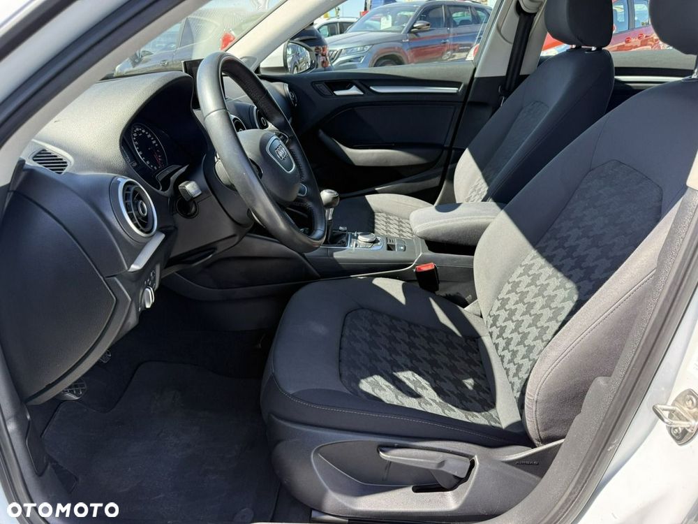 Audi A3 Sportback 1.2 TFSI Attraction - 14