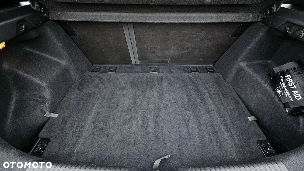 Hyundai i30 1.6 T GDI Turbo - 38