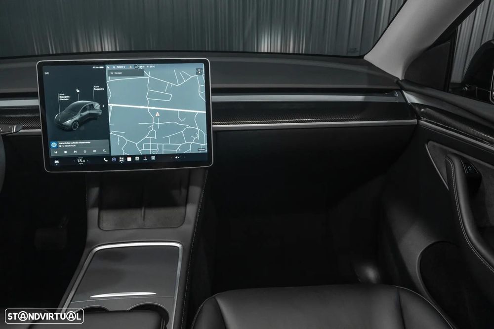 Tesla Model Y Long Range Dual Motor AWD - 9