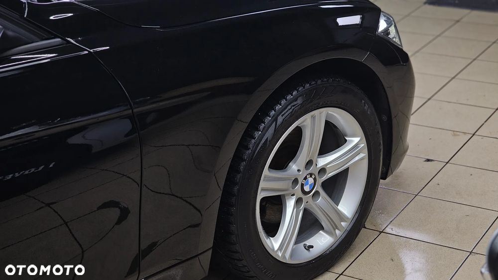 BMW Seria 3 316d - 4