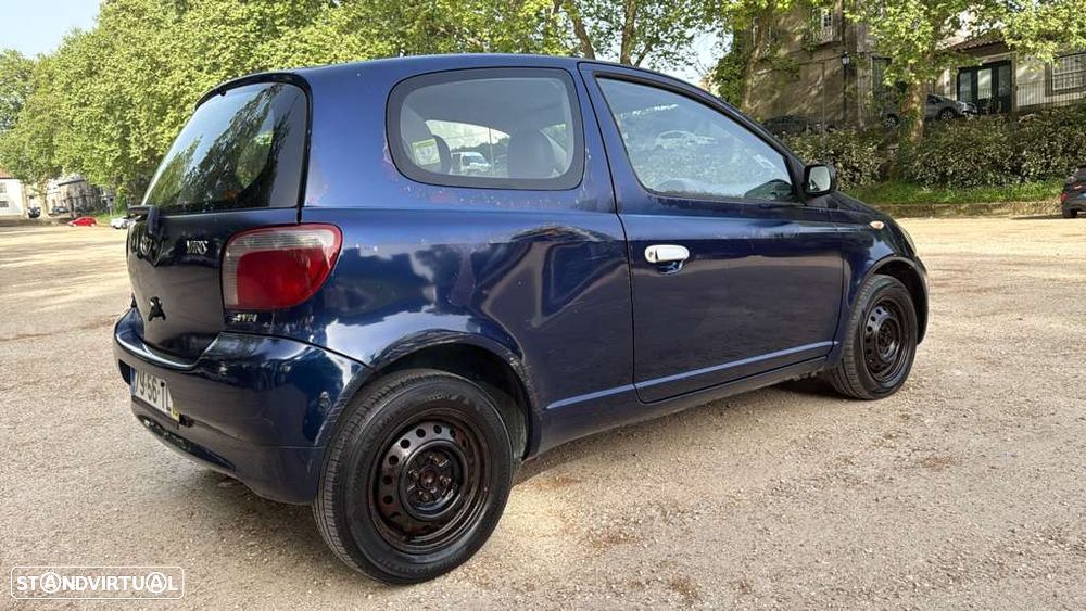 Toyota Yaris 1.0 Base C/Radio - 6