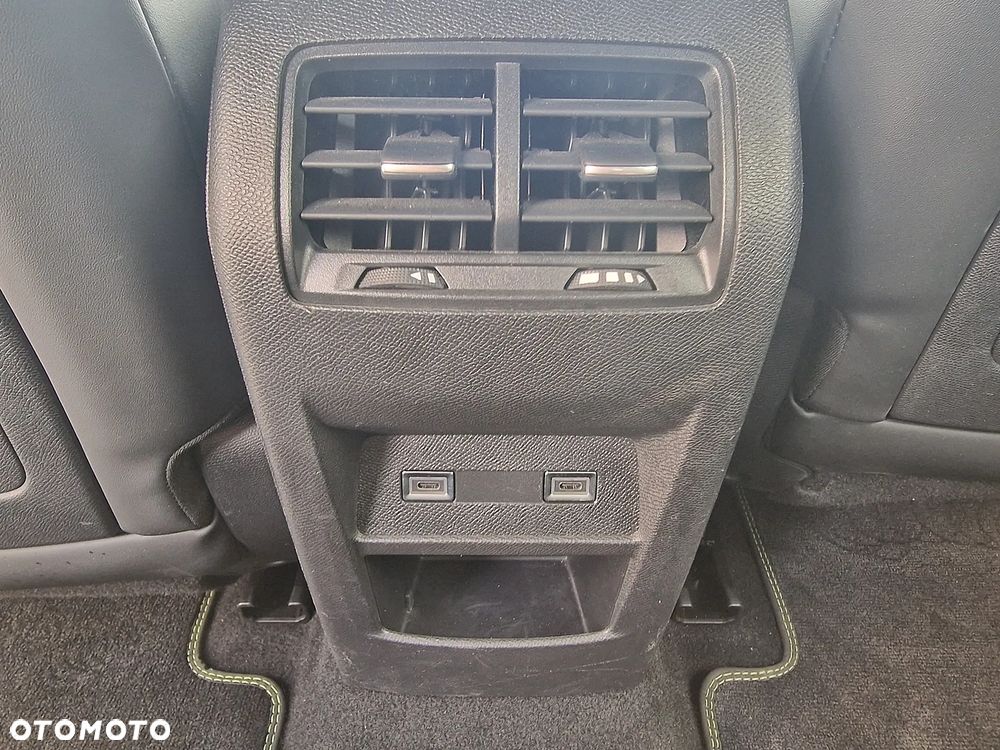 Peugeot 408 1.2 PureTech GT S&S EAT8 - 12