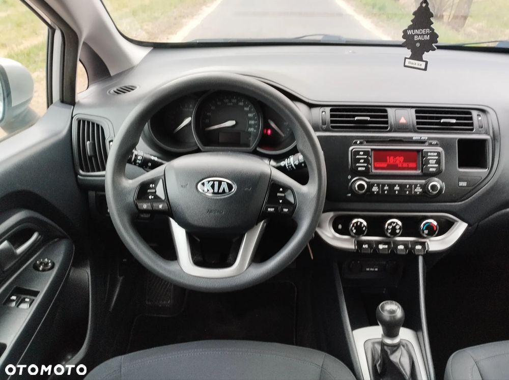 Kia Rio 1.2 Edition 7 - 13