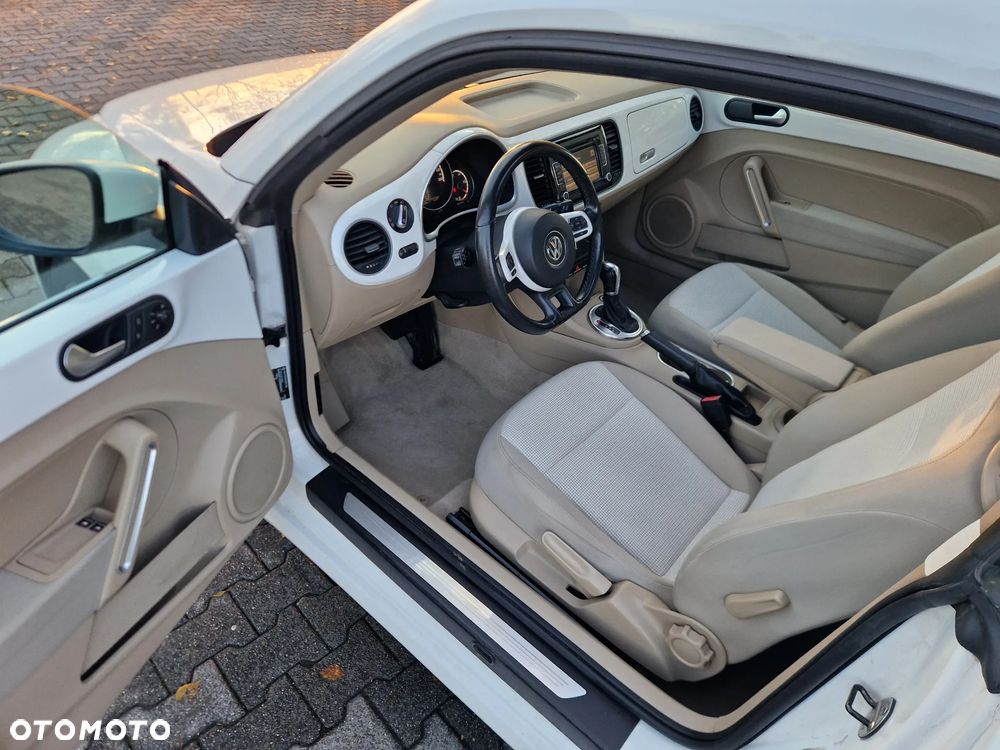 Volkswagen Beetle The 1.6 TDI DPF DSG - 24