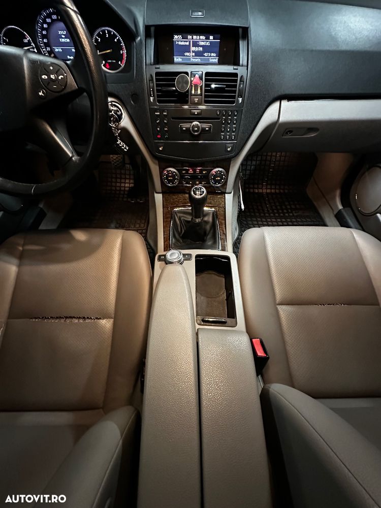 Mercedes-Benz C 200 T-modell Diesel - 10