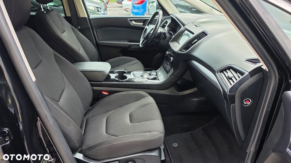 Ford S-Max - 17
