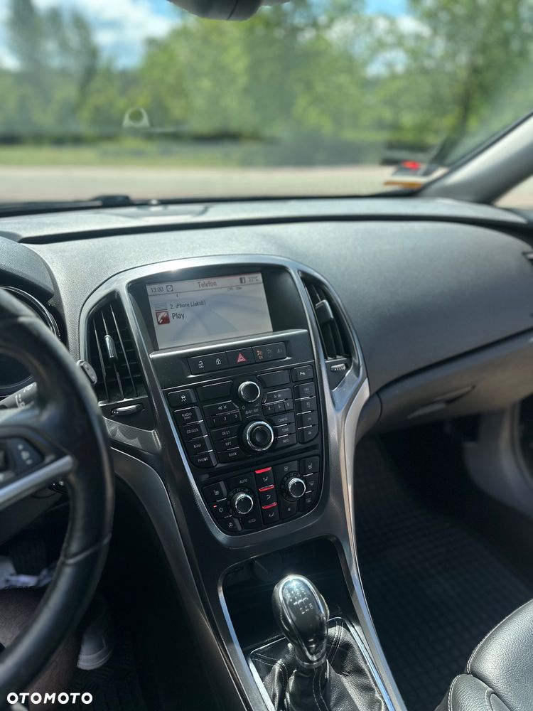 Opel Astra 1.7 CDTI Cosmo - 11