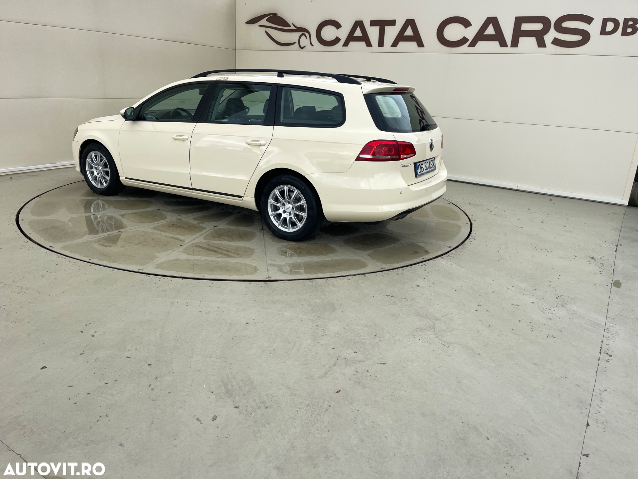 Volkswagen Passat 2.0 TDI BlueMotion Tehnology DSG Trendline - 10