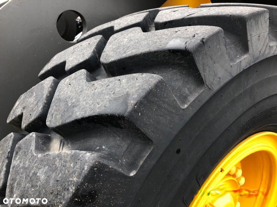Volvo L70H - 10