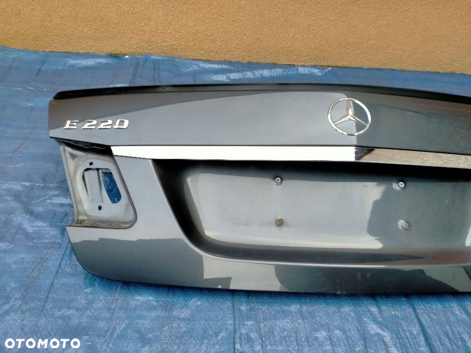 Mercedes W212 Sedan Lift AMG Klapa Bagażnika Tył 2016 - 4