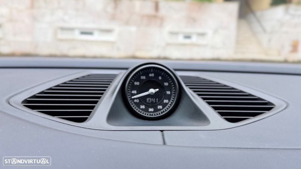 Porsche Macan Electric - 7