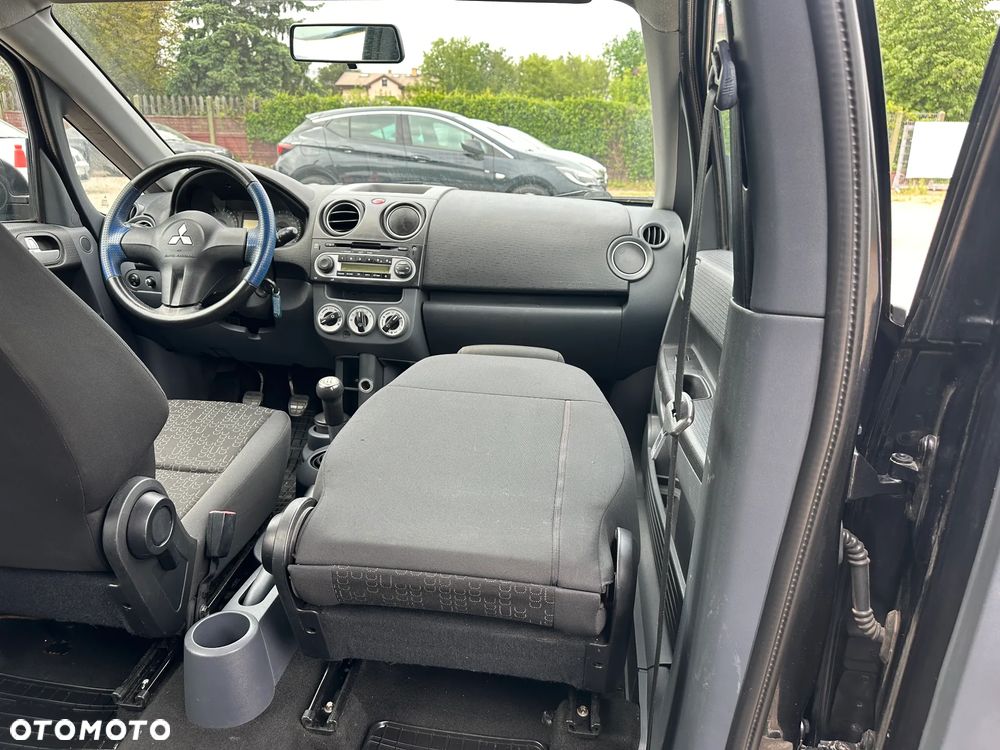 Mitsubishi Colt - 20
