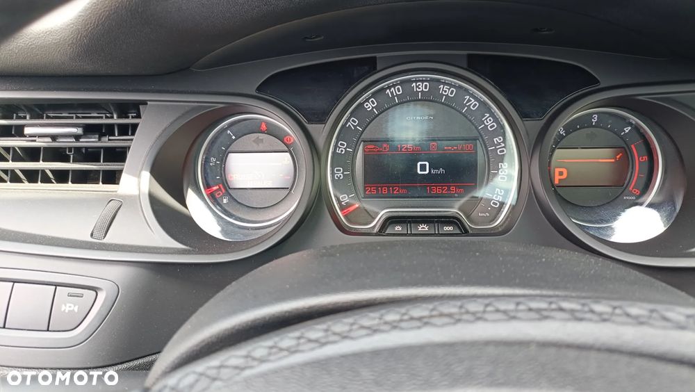 Citroën C5 3.0 HDi V6 Exclusive - 9