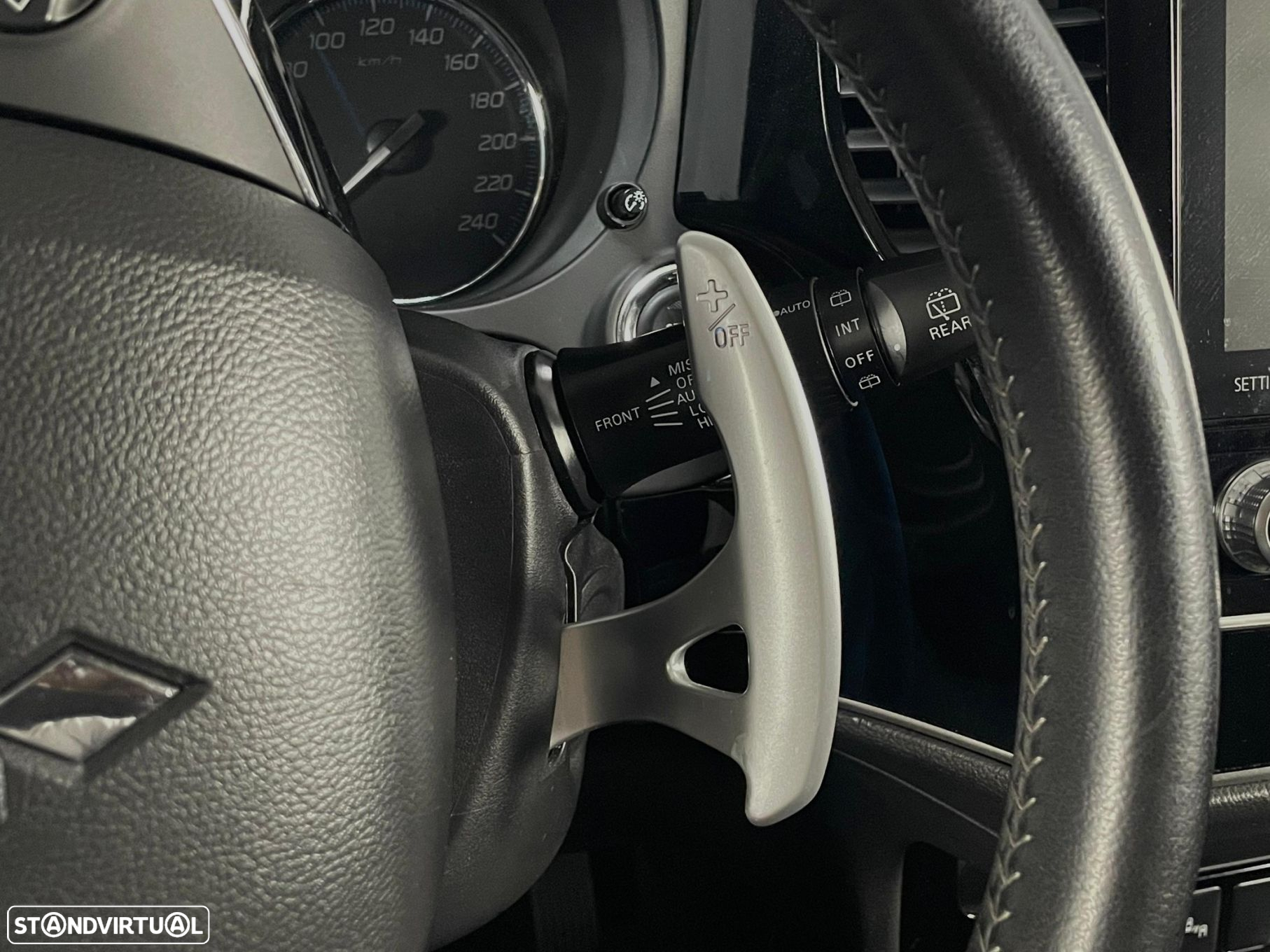 Mitsubishi Outlander 2.0 Kaiteki CVT - 14