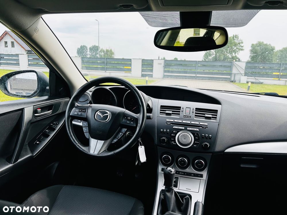 Mazda 3 1.6 Sport Active - 18