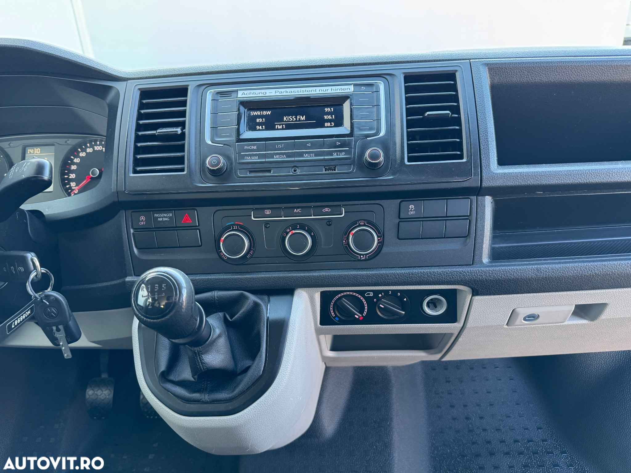 Volkswagen Transporter Kombi T6 2.0 TDI 75 kW LR - 9