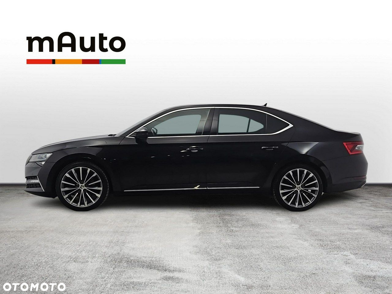 Skoda Superb 2.0 TDI SCR L&K DSG - 2