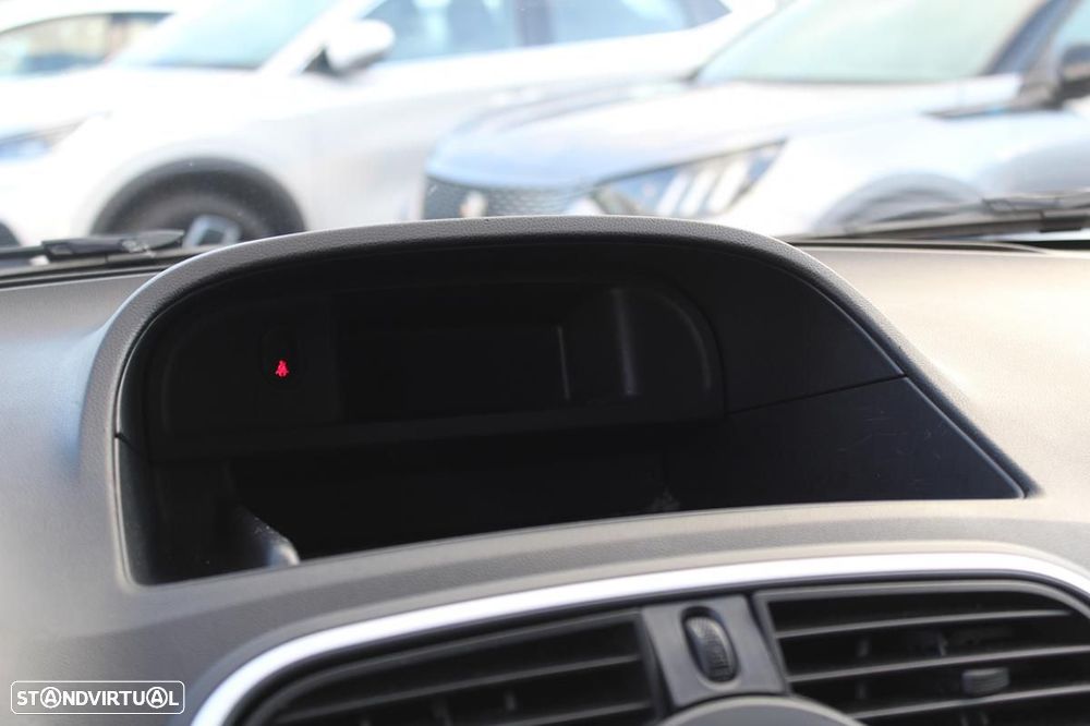 Renault Kangoo Express - 20