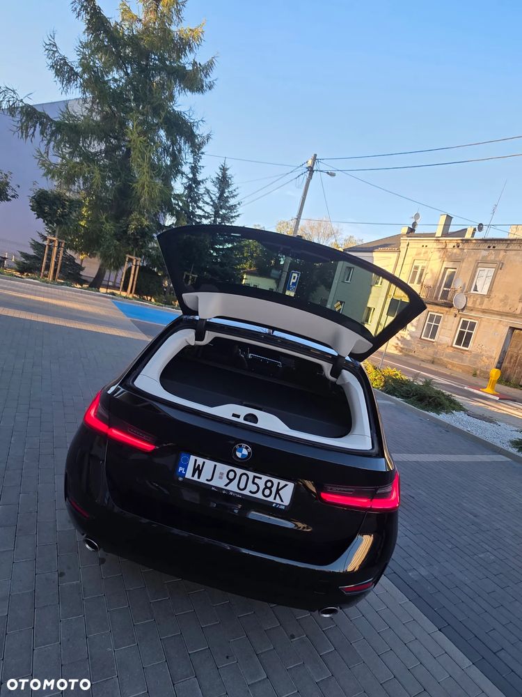BMW Seria 3 318i - 8