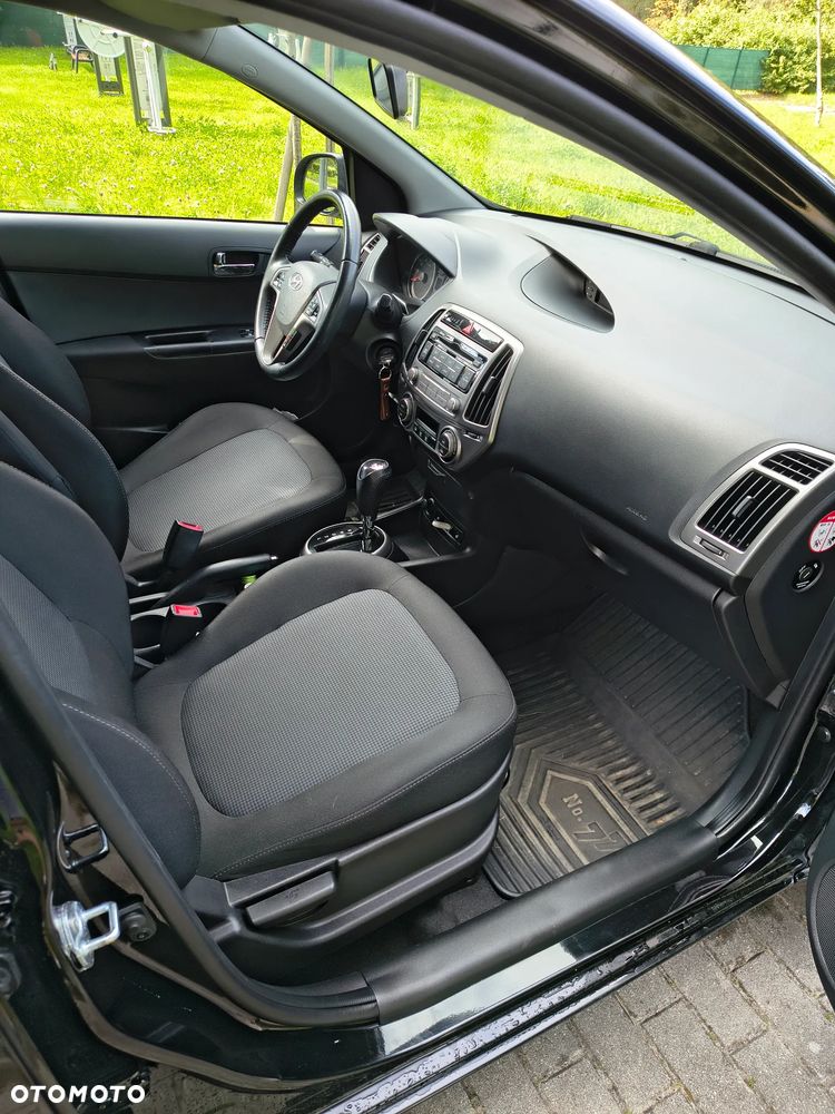 Hyundai i20 1.4 Wersja Jubileuszowa - 5