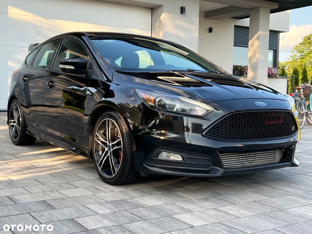 Ford Focus 2.0 EcoBoost ST - 4
