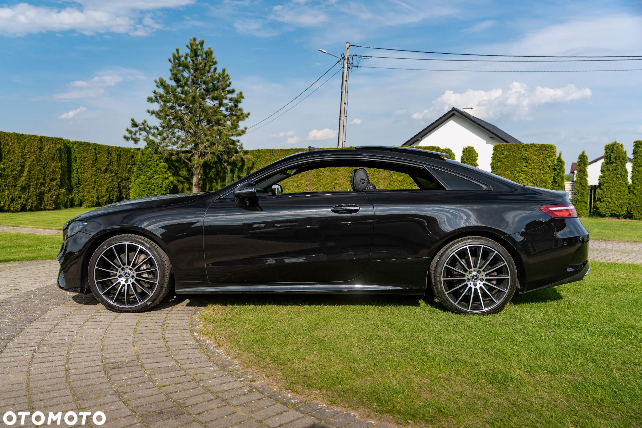 Mercedes-Benz Klasa E 400 d 4Matic Coupe 9G-TRONIC AMG Line - 4
