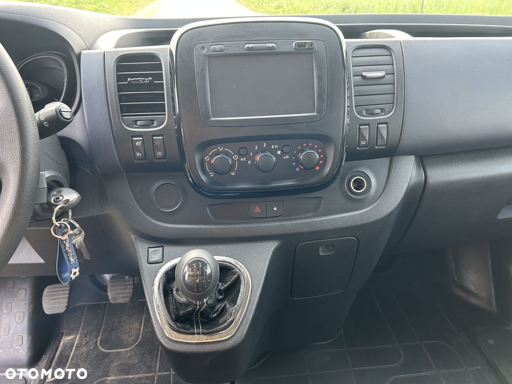 Opel Vivaro - 13